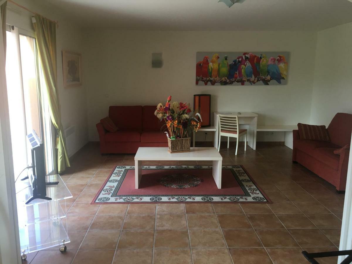 Chambres D'Hotes La Coloniale Varetz Bagian luar foto